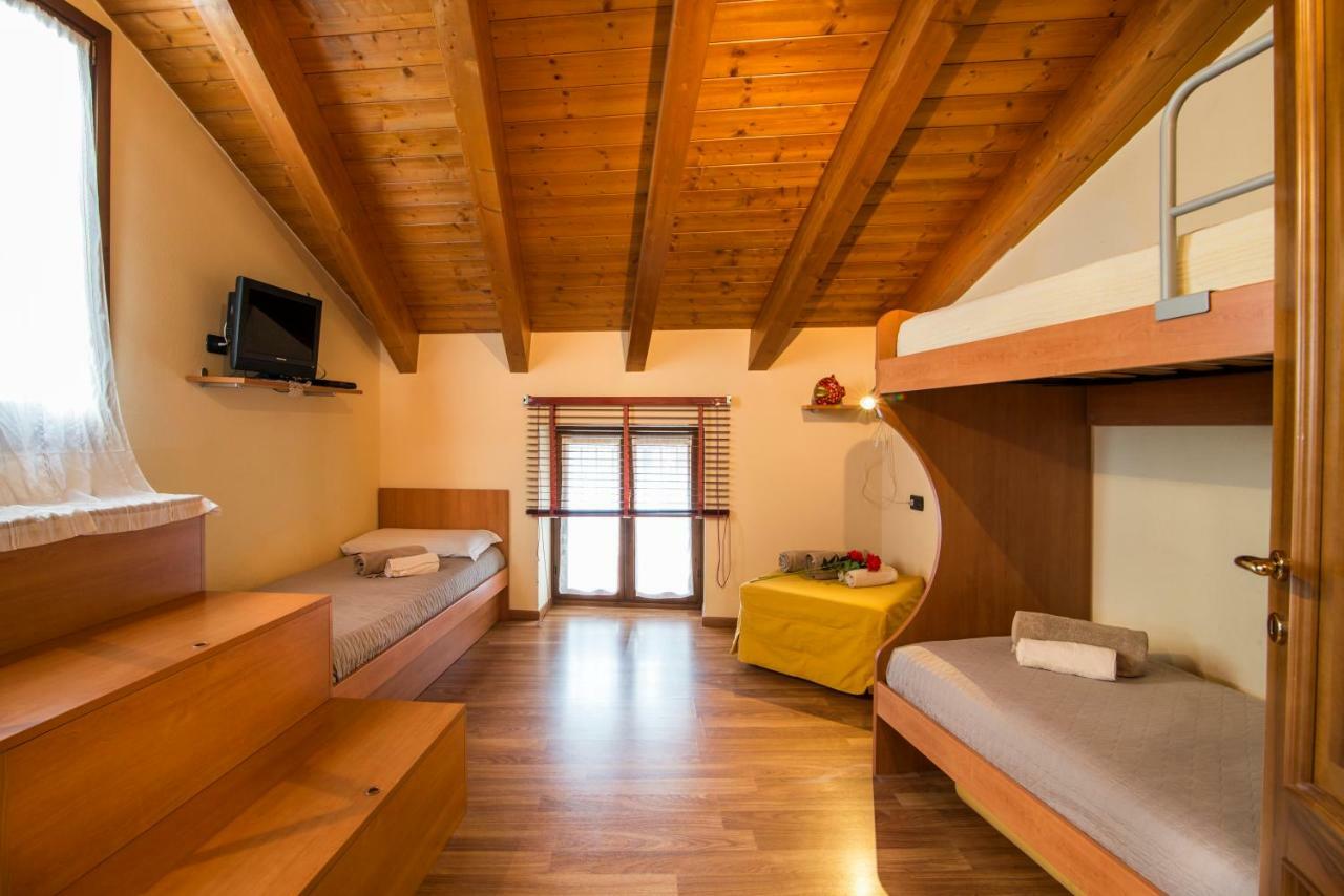 Apartamento Il Sogno Di Claudia Gera Lario Exterior foto