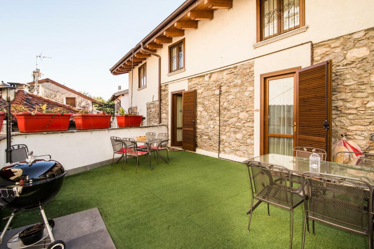 Apartamento Il Sogno Di Claudia Gera Lario Exterior foto