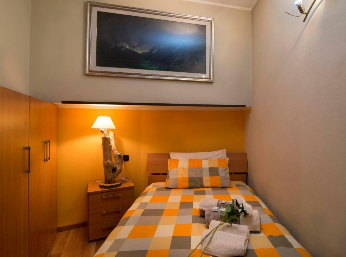 Apartamento Il Sogno Di Claudia Gera Lario Exterior foto